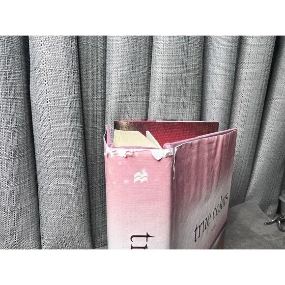 Kristin Hannah Book Lot Women Novels Fly Away HB PB True Colors Winter Garden - Picture 13 of 16